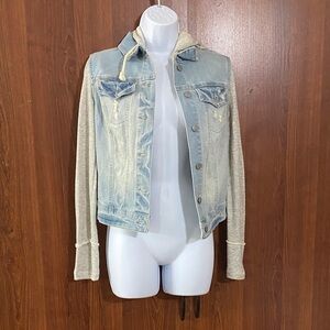 Mossimo Supply Co. Light Blue Denim Jacket with Cream Knit Sleeves